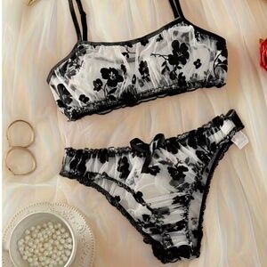🖤 Midnight Garden Sheer Floral Lingerie Set 🖤 Size Large NWOT